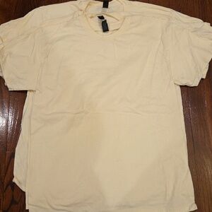 4 Large Yellow Gildan tshirt bundle